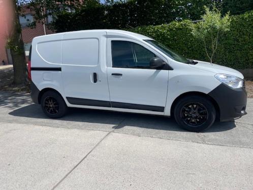 Dacia dokker lichte vracht  als nieuw!, Auto's, Bestelwagens en Lichte vracht, Bedrijf, Airconditioning, Schuifdeur, Trekhaak