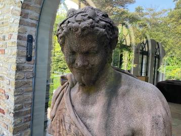 Bacchus borstbeeld , torso , op pied de stalle , 170 cm 