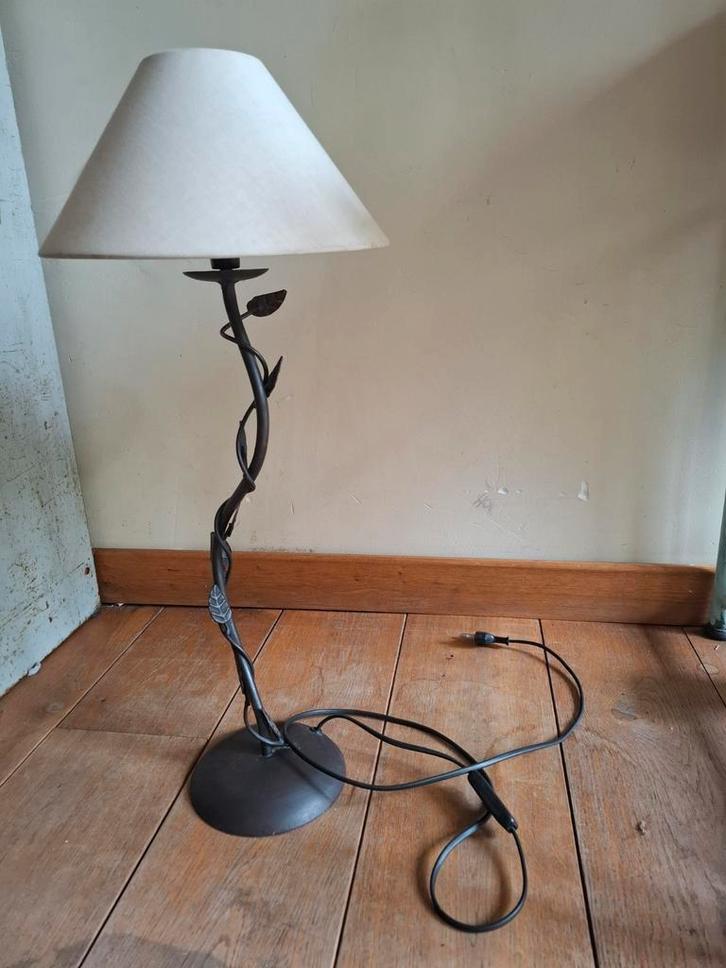 Lampe sur pied, pied original / staande lamp, originele voet, Huis en Inrichting, Lampen | Tafellampen, Gebruikt, Ophalen
