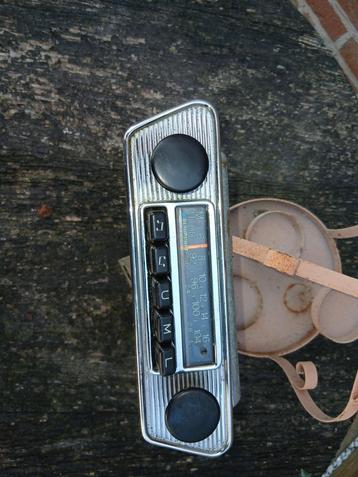 Blauwpunkt radio beschikbaar voor biedingen