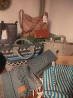 Lot de +/- 170 sacs neufs, Enlèvement