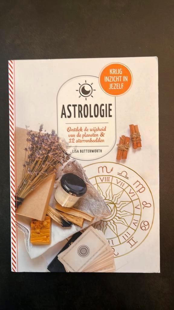 Lisa Butterworth - Astrologie, Boeken, Esoterie en Spiritualiteit, Astrologie, Ophalen
