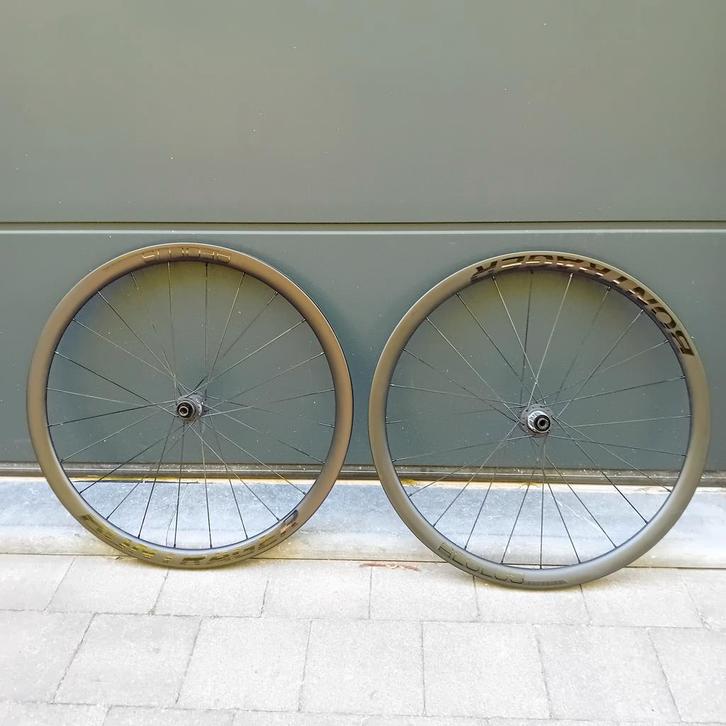 Roues carbone Bontrager Aeolus 35, Fietsen en Brommers, Fietsen | Oldtimers, Ophalen of Verzenden