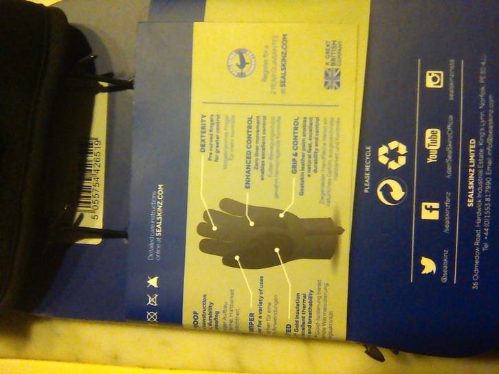 Te koop: nieuwe nog niet gedragen "SEALKSKINS" %waterproof, Fietsen en Brommers, Fietsaccessoires | Fietskleding, Zo goed als nieuw