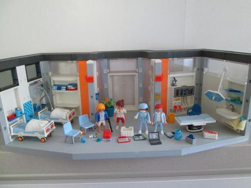 Playmobil ziekenhuis, met vier poppetjes, meubels enz, Kinderen en Baby's, Speelgoed | Playmobil, Zo goed als nieuw, Complete set