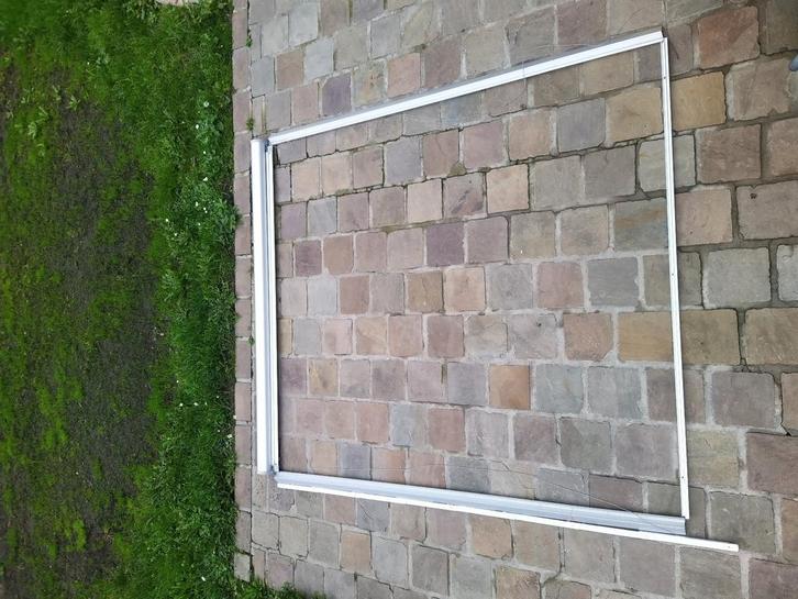 Velux aluminium vliegenraam 128x150cm - met werk aan, Doe-het-zelf en Bouw, Glas en Ramen, Gebruikt, Dakraam, 120 tot 160 cm, 120 tot 160 cm