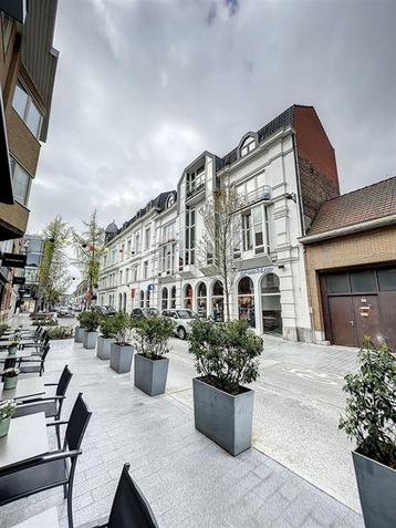 Studio te huur in Roeselare, 3 slpks, 3 pièces, 200 kWh/m²/an, 140 m², Studio