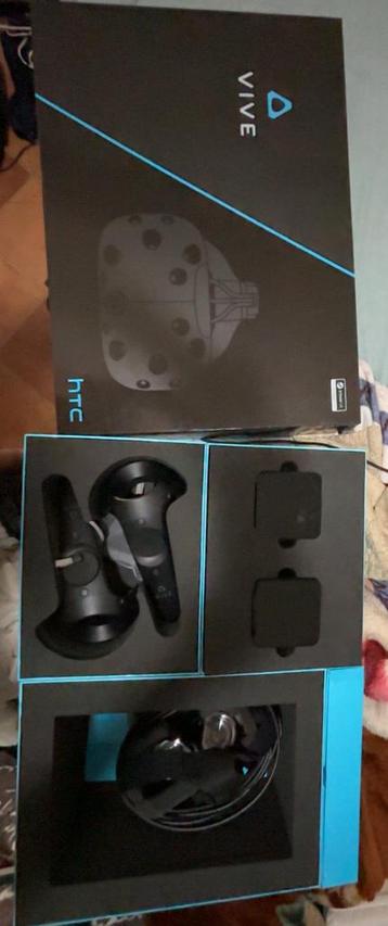 Vive HTC VR heel nieuw met alles erbij orginele kabels beschikbaar voor biedingen