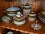 Service en porcelaine de Limoges 152 pièces, Antiquités & Art, Antiquités | Services (vaisselle) complet, Enlèvement