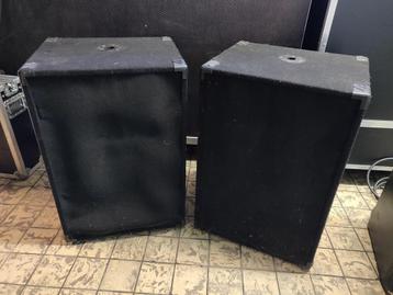 2x KARLSON 600W rms subluidspreker / baskast beschikbaar voor biedingen