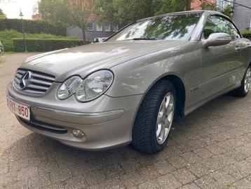 MERCEDES CLK CABRIOLET 200 KOMPRESSOR NIEUWE STAAT, Auto's, Mercedes-Benz, Euro 5, Achterwielaandrijving, Zwart, Leder