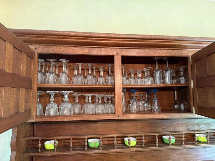 Buffet ancien de haute qualité, Maison & Meubles, Armoires | Buffets, Comme neuf, 200 cm ou plus, 200 cm ou plus, 50 à 75 cm, Avec porte(s)