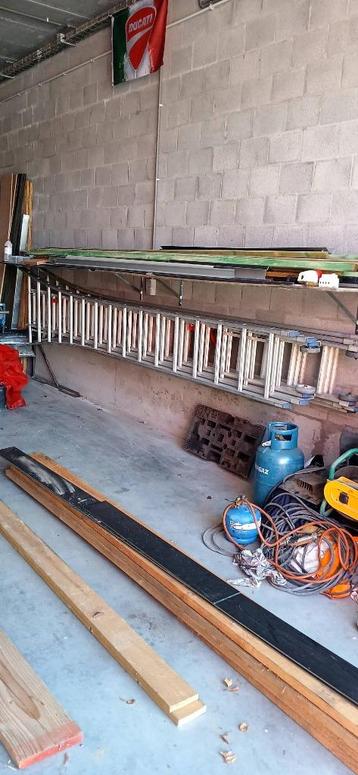 Ladders solide beschikbaar voor biedingen
