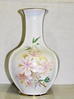 Prachtige oude royal porseleinen vaas met bloemen design, Antiek en Kunst, Ophalen