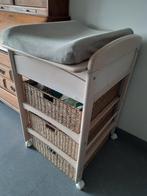 Verschoningsmeubel Troll op wielen, Ophalen