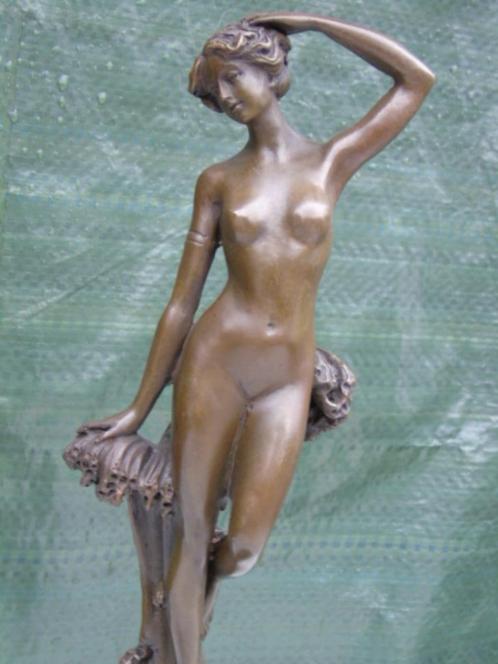 statue d une femme nue dans les vagues en bronze signé, Antiquités & Art, Antiquités | Bronze & Cuivre, Bronze, Enlèvement ou Envoi