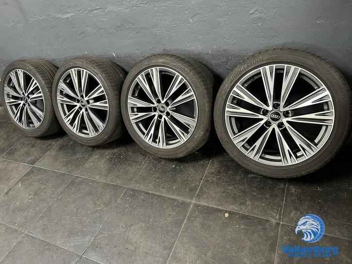 Originele Audi Q3 83A S-Line 20 inch antraciete velgen 5x112, Auto-onderdelen, Banden en Velgen, Banden en Velgen, Zomerbanden