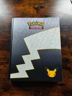 Ultra pro 25th binder (incl. kaarten, zie omschrijving), Hobby en Vrije tijd, Verzamelkaartspellen | Pokémon, Ophalen of Verzenden