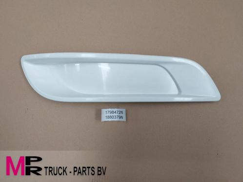 DAF Afdichtplaat mistlamp (rechts) (kopie) - 1798472N Afdich, Auto-onderdelen, Vrachtwagen-onderdelen, DAF, Carrosserie en Plaatwerk