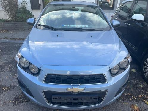 Chevrolet aveo 1.3diesel euro 5 12/2013, Auto's, Chevrolet, Particulier, Aveo, ABS, Airbags, Airconditioning, Alarm, Bluetooth