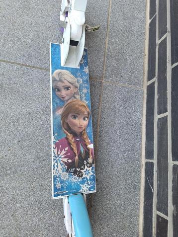 Vouwbare Step 'Frozen' te Koop beschikbaar voor biedingen
