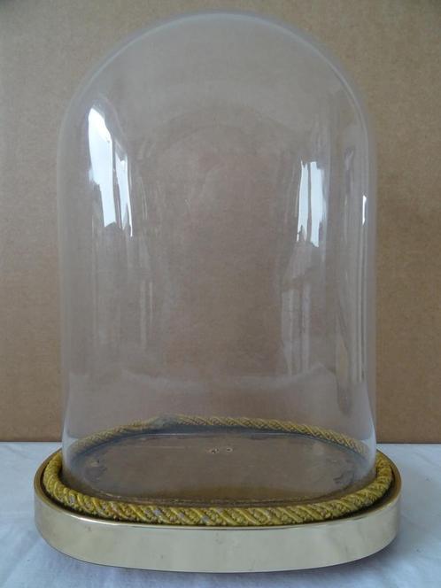 Drijvende kracht oplichter paar ② Glazen stolp vintage glazen stolp met voet v beeld van 23 cm —  Woonaccessoires | Stolpen — 2dehands