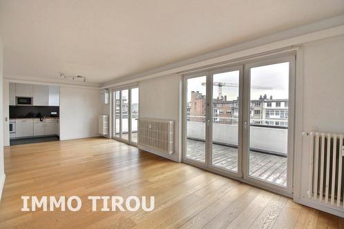 Appartement te huur in Charleroi, 2 slpks, Immo, Huizen te huur, Appartement