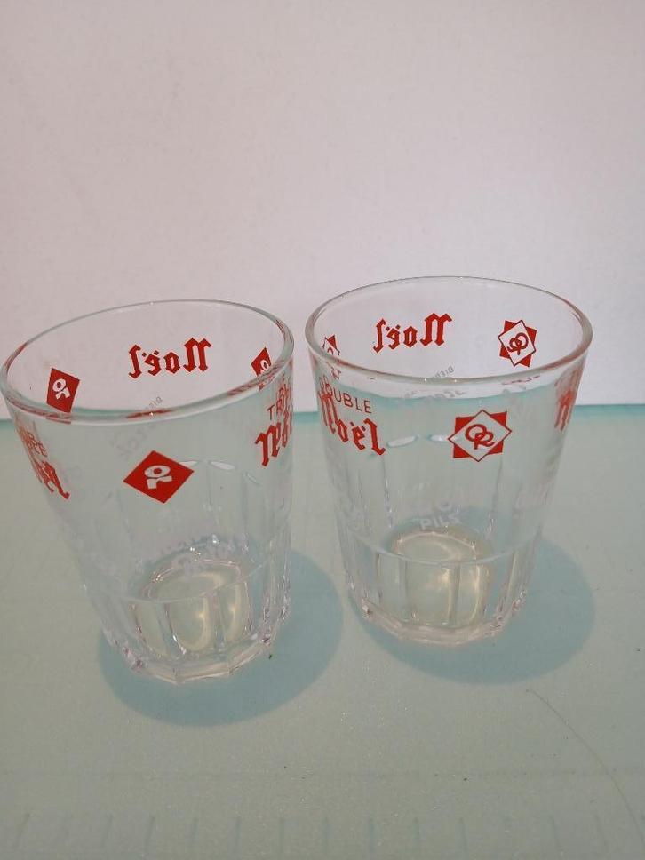 Twee oude kleine glazen, verschillende Workers Reunited, Verzamelen, Biermerken, Zo goed als nieuw, Glas of Glazen, Overige merken