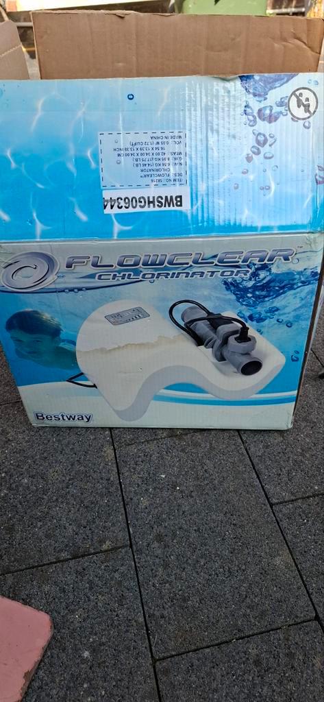 Bestway flowclear chlorinator 100w, Caravans en Kamperen, Luchtbedden, Zo goed als nieuw, Ophalen