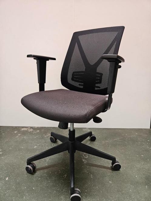 Karl Realspace ergonomische bureaustoel, Huis en Inrichting, Bureaustoelen, Gebruikt, Bureaustoel, Overige kleuren, Ophalen of Verzenden