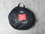 The North Face Duffel Base Camp M BLACK, Bijoux, Sacs & Beauté, Sacs | Sacs de sport, Comme neuf, Adulte unisexe, Enlèvement