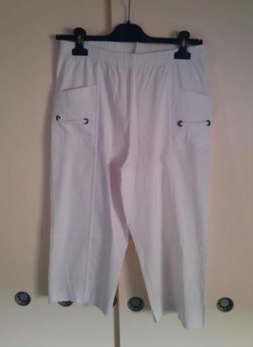Broek "XL" beschikbaar voor biedingen