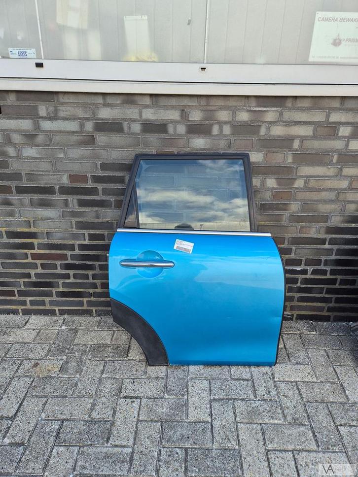Mini F55 2013 - 2022 deur portier rechts achter blauw €250, Auto-onderdelen, Carrosserie, Deur, Mini, Achter, Rechts, Gebruikt