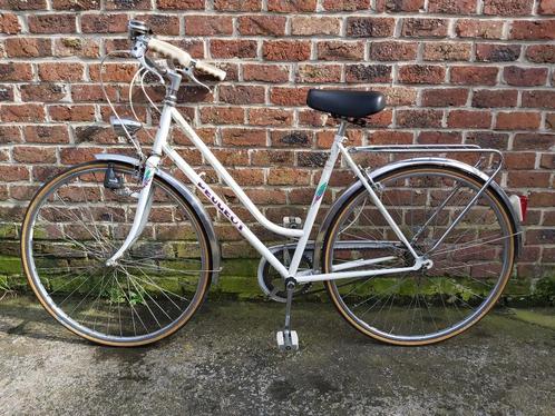 PEUGEOT "Orléans" Beau Vélo de Randonnée Femme Vintage 1989, Fietsen en Brommers, Fietsen | Dames | Damesfietsen, Gebruikt, Overige merken