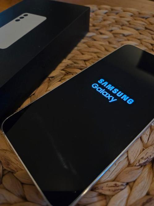 Samsung Galaxy S23, Telecommunicatie, Mobiele telefoons | Samsung, Zo goed als nieuw, Galaxy S23, 8 GB, Android OS, 10 megapixel of meer