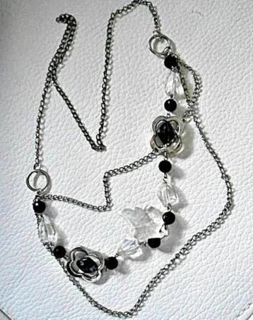 Leuke fantasieketting beschikbaar voor biedingen