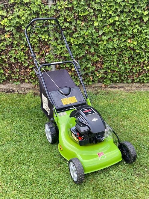 Grasmaaier zelftrekker, Tuin en Terras, Grasmaaiers, Zo goed als nieuw, Benzine-grasmaaier, Cirkelmaaier, Opvangzak, Ophalen