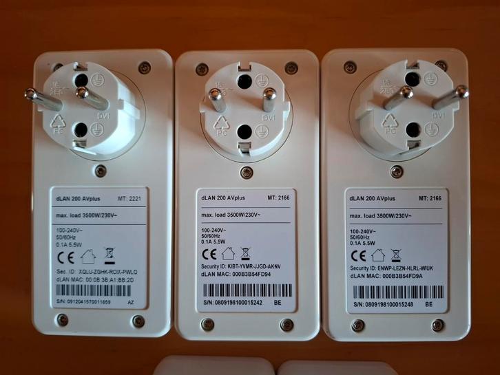 Devolo dLAN 200 AVplus (3 stuks), Computers en Software, Powerlines, Gebruikt, Ophalen of Verzenden