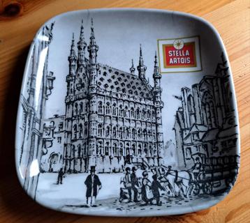 Vide poches STELLA ARTOIS beschikbaar voor biedingen