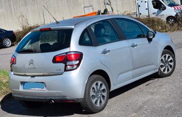 Citroën C3 12ess 2015.80mkm new mod exclusive 3000€, Autos, Achat, Euro 6, Boîte manuelle, 5 portes