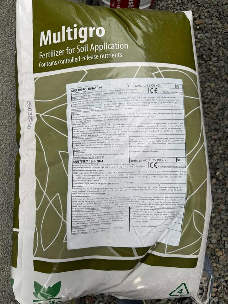 Multigro 18-6–8+4 meststof voor de tuin en gazon . 25 kg, Tuin en Terras, Aarde en Mest, Kunstmest, Ophalen