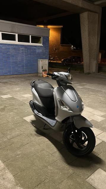 Piaggio fly 2t 50cc, Enlèvement, Comme neuf, Fly