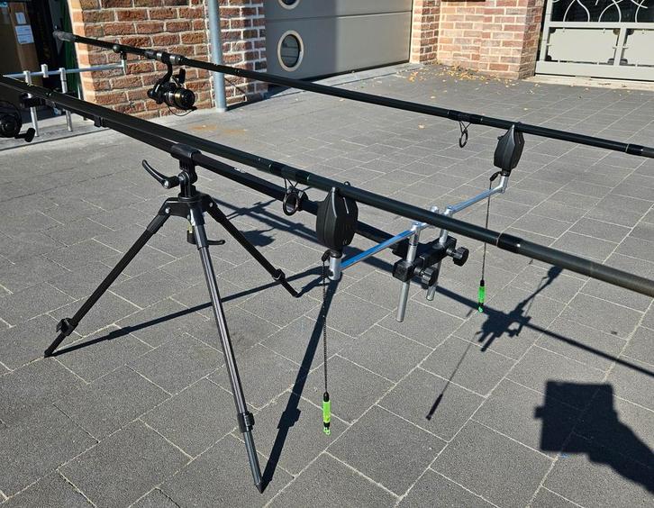 Complete set voor karpers, Watersport en Boten, Hengelsport | Zeevissen, Zo goed als nieuw, Complete set, Ophalen