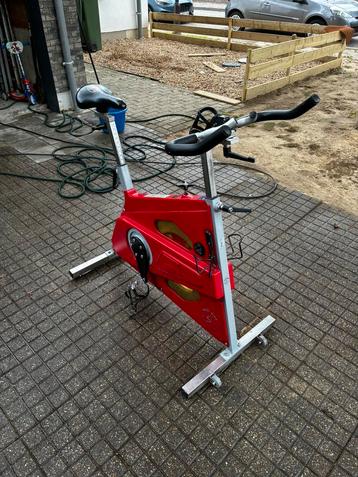 Spinningfiets beschikbaar voor biedingen