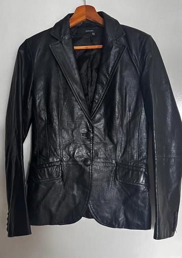 Dames klassieke lederen jas van Zara maat S/M, Kleding | Dames, ZARA, Zwart, Ophalen of Verzenden, Zo goed als nieuw