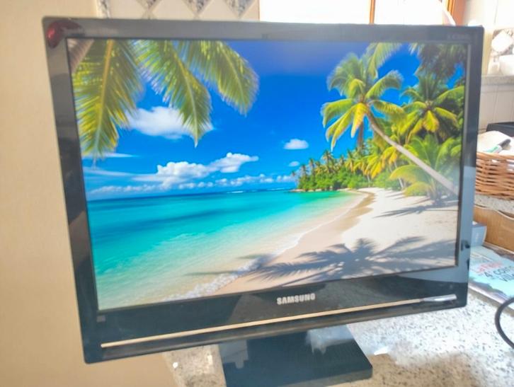 Ecran PC SAMSUNG 22" SyncMaster 225MW, Informatique & Logiciels, Moniteurs, DVI, Enlèvement