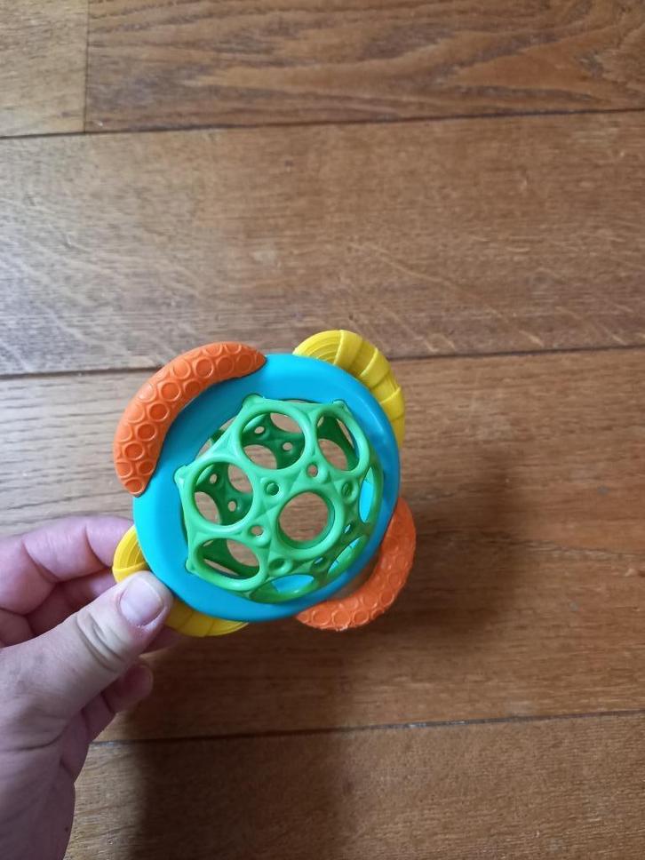 Kunststof slab met opvang en speeltje, Kinderen en Baby's, Babyvoeding en Toebehoren, Zo goed als nieuw, Overige typen, Ophalen