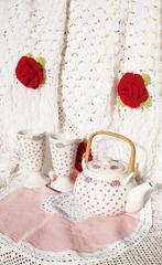 Théière vintage à mignonnes FLEURS 🌹🌹, Enlèvement ou Envoi