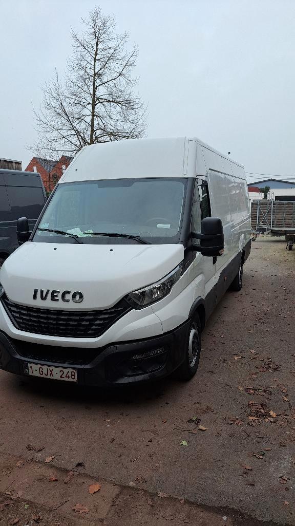 iveco daily, Autos, Camionnettes & Utilitaires, Entreprise, ABS, Airbags, Air conditionné, Bluetooth, Verrouillage central, Vitres électriques