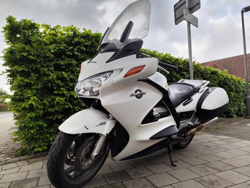 Honda ST 1300 Pan European ABS, Motoren, Motoren | Honda, Particulier, Toermotor, meer dan 35 kW, 4 cilinders, Ophalen